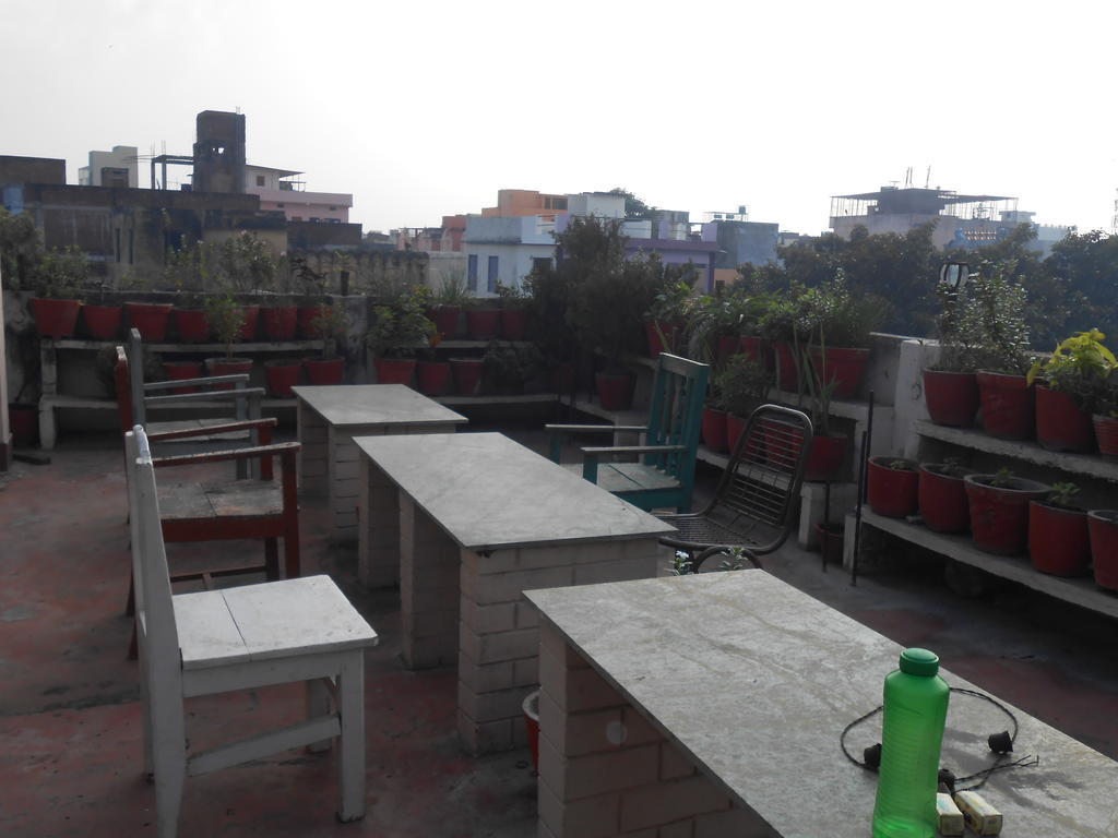 Hotel Sonmony Varanasi Exterior foto