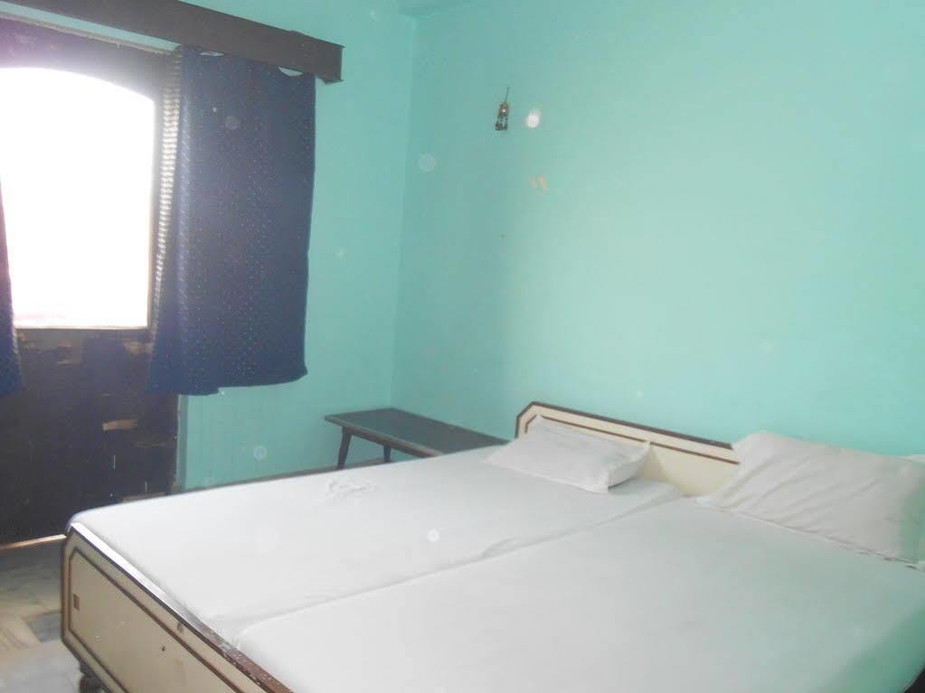 Hotel Sonmony Varanasi Exterior foto